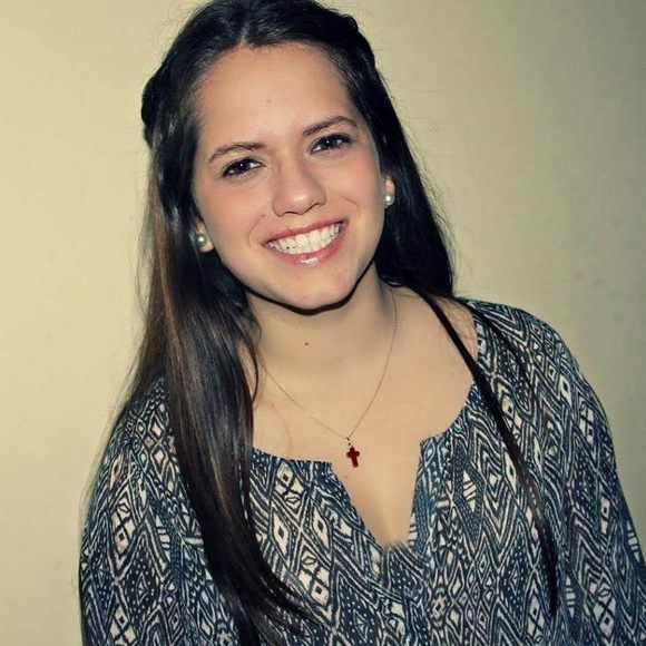 Meet your Posher, Elena - Picture 1 of 1